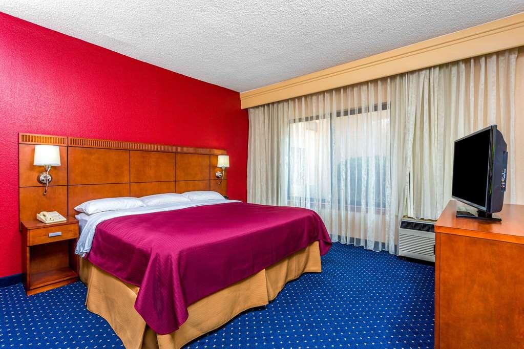 Comfort Inn Roswell-Dunwoody Екстер'єр фото