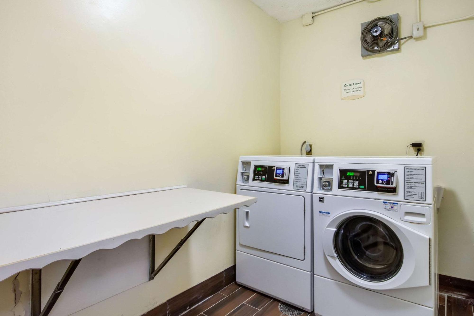 Comfort Inn Roswell-Dunwoody Екстер'єр фото